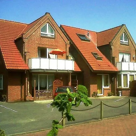 Daire Helle Erdgeschossferienwohnung Mit Sonniger Terrasse Wittmund